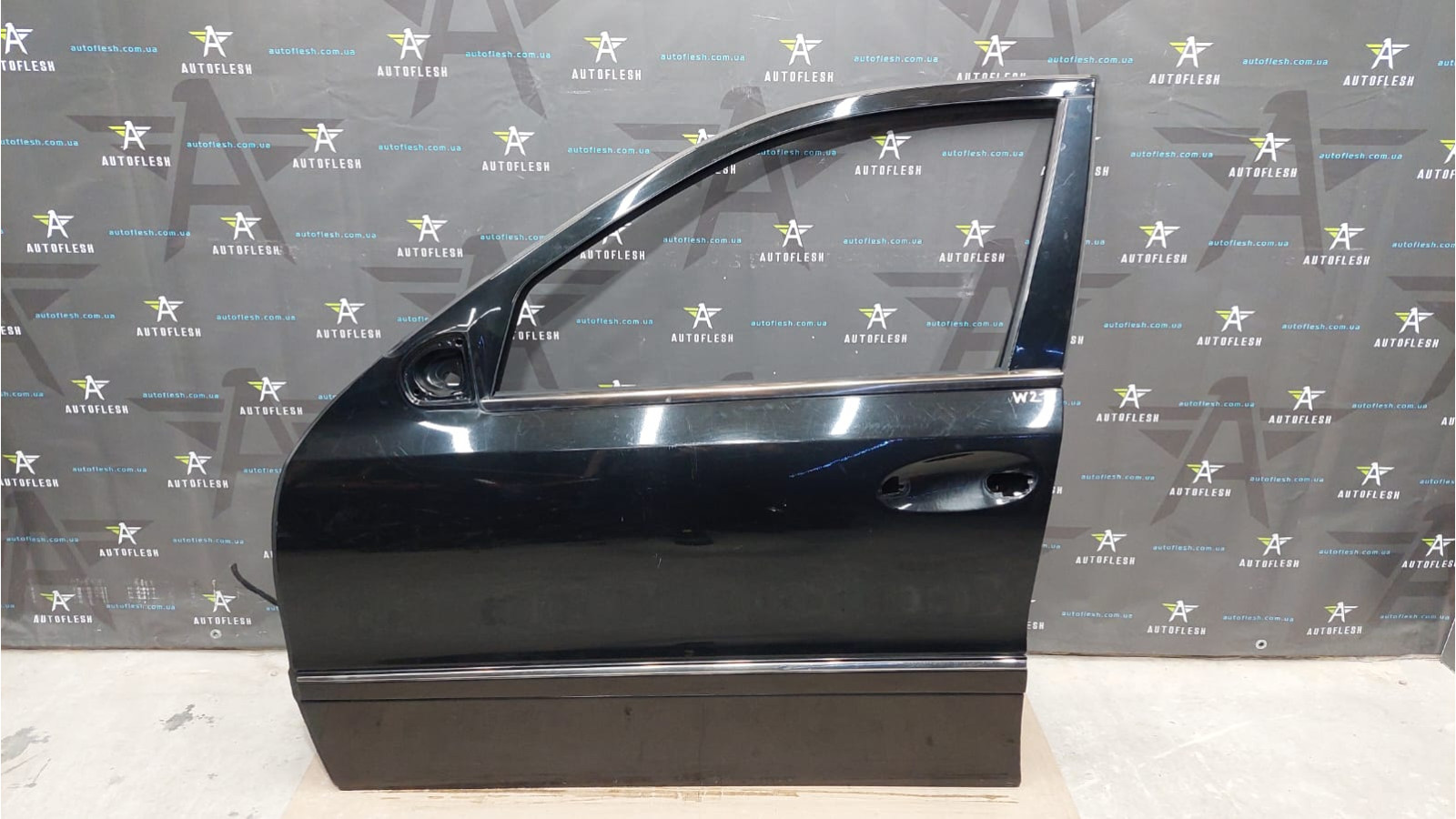 Дверь передняя левая, дверь водительская A2117201305 Mercedes E-Class W211 бу